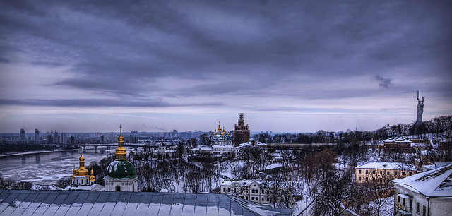 Une vue de la ville de Kiev dans la neige